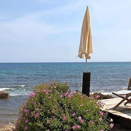 Les De Figha Hotel